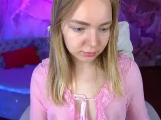EmilySunshineS's Live Sex Cam Show