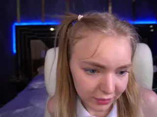 EmilySunshineS's Live Sex Cam Show