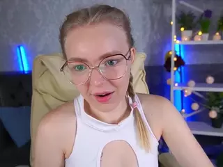 EmilySunshineS's Live Sex Cam Show