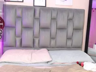 MeganLoovee's Live Sex Cam Show