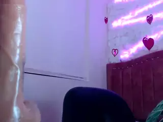 SaraStonex's Live Sex Cam Show