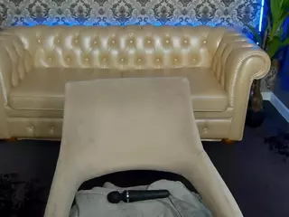 SnowWhiteee's Live Sex Cam Show