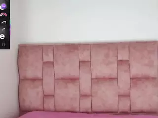 Ayla-Sophia's Live Sex Cam Show