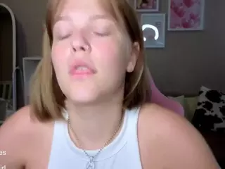 YourL1ttleAngel's Live Sex Cam Show