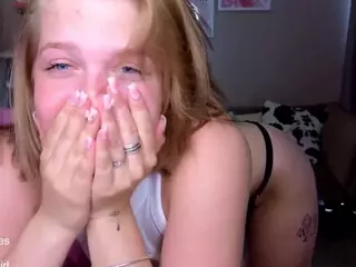 YourL1ttleAngel's Live Sex Cam Show