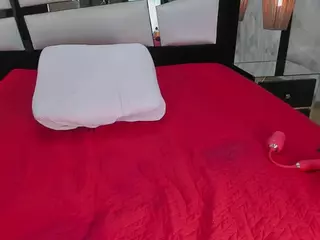ArinnaRussell's Live Sex Cam Show