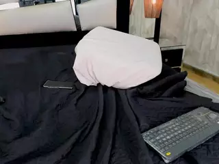 ArinnaRussell's Live Sex Cam Show
