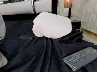 ArinnaRussell's Live Sex Cam Show