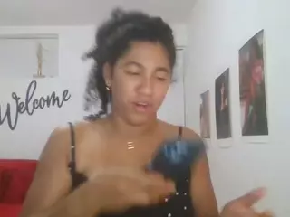 Bellacrespa's Live Sex Cam Show