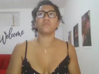 Bellacrespa's Live Sex Cam Show