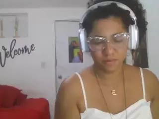 Bellacrespa's Live Sex Cam Show