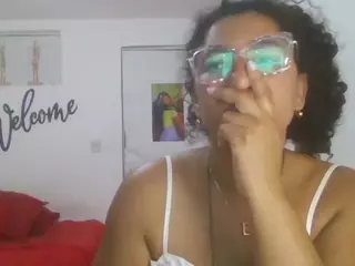 Bellacrespa's Live Sex Cam Show