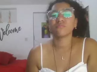 Bellacrespa's Live Sex Cam Show