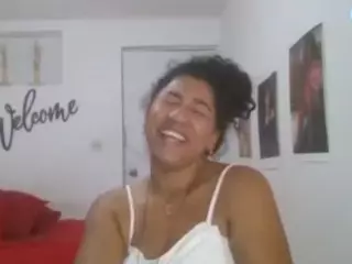 Bellacrespa's Live Sex Cam Show