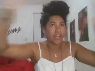Bellacrespa's Live Sex Cam Show