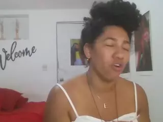 Bellacrespa's Live Sex Cam Show
