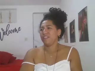 Bellacrespa's Live Sex Cam Show