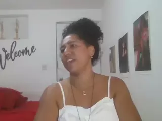 Bellacrespa's Live Sex Cam Show