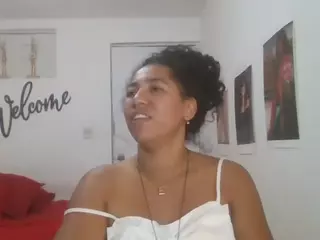 Bellacrespa's Live Sex Cam Show