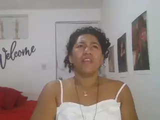 Bellacrespa's Live Sex Cam Show