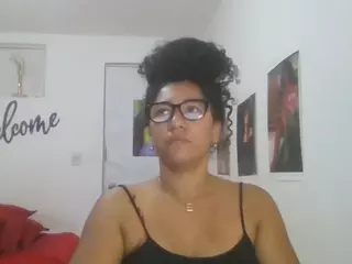 Bellacrespa's Live Sex Cam Show
