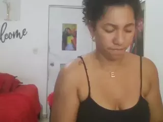 Bellacrespa's Live Sex Cam Show