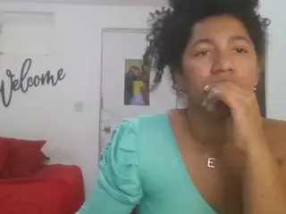 Bellacrespa's Live Sex Cam Show