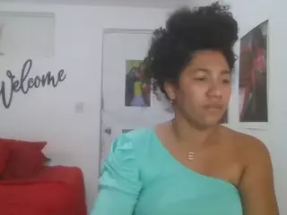 Bellacrespa's Live Sex Cam Show