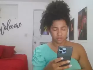 Bellacrespa's Live Sex Cam Show