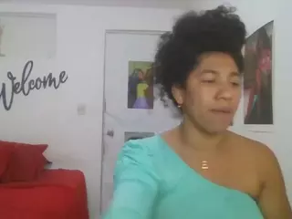 Bellacrespa's Live Sex Cam Show