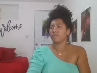 Bellacrespa's Live Sex Cam Show