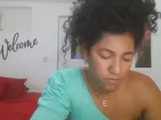 Bellacrespa's Live Sex Cam Show