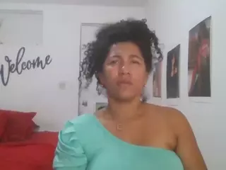 Bellacrespa's Live Sex Cam Show