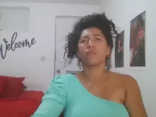 Bellacrespa's Live Sex Cam Show