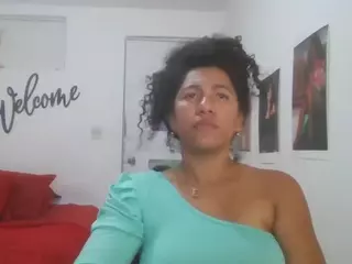 Bellacrespa's Live Sex Cam Show