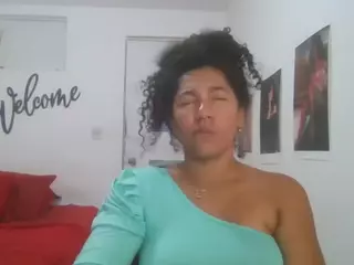 Bellacrespa's Live Sex Cam Show