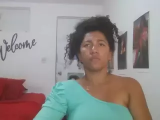 Bellacrespa's Live Sex Cam Show