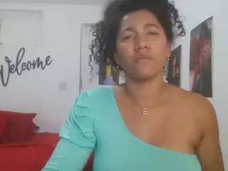 Bellacrespa's Live Sex Cam Show