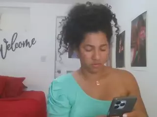 Bellacrespa's Live Sex Cam Show