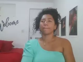 Bellacrespa's Live Sex Cam Show