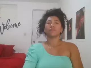 Bellacrespa's Live Sex Cam Show