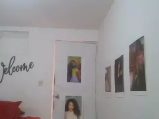 Bellacrespa's Live Sex Cam Show