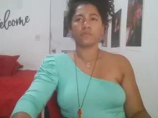Bellacrespa's Live Sex Cam Show