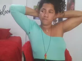 Bellacrespa's Live Sex Cam Show