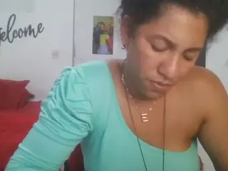 Bellacrespa's Live Sex Cam Show