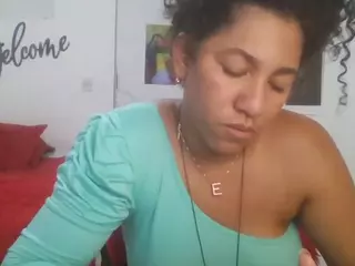 Bellacrespa's Live Sex Cam Show