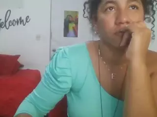 Bellacrespa's Live Sex Cam Show