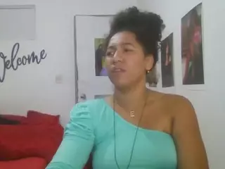 Bellacrespa's Live Sex Cam Show