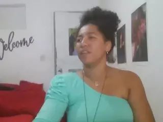 Bellacrespa's Live Sex Cam Show
