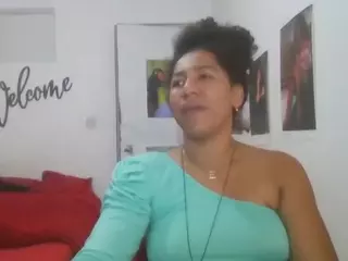 Bellacrespa's Live Sex Cam Show